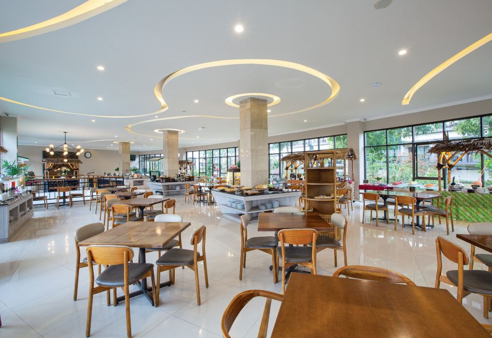 그린 피크 수영장 전경