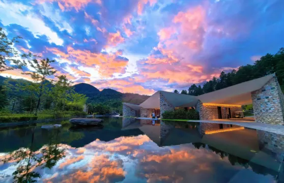 騰沖石頭紀酒店