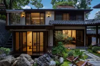Zhuoyin Mountain House Private Hot Spring Homestay (Dujiangyan Scenic Area Nanqiao)