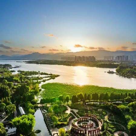 Dianyu Yunjing Resort HoteI (DianchiDaguan Park)