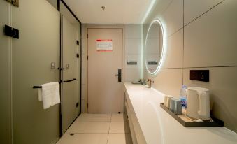 Huijin Hotel (Bengbu South High Speed Railway Station)