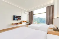 Xijiang Muyungui Panoramic Chinese Inn (Qianhu Miao Village West Gate Tourist Service Center) - 2성급