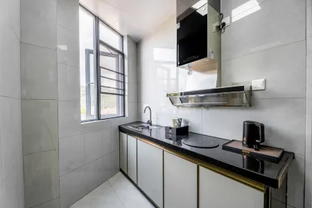 Longchuan Yibao Apartment Hotel Отели рядом с достопримечательностью «Shuikeng»