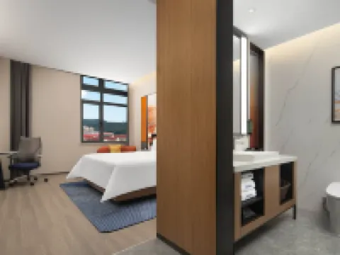 Hampton by Hilton Weihai Torch Eighth Street International Bathing Beach Hotels near Torch 8th Street
