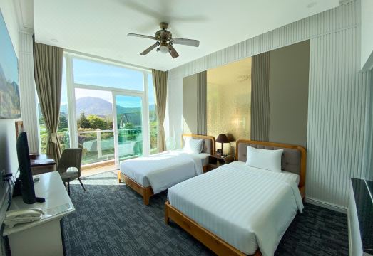 Dalat Wonder  Resort Over view