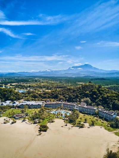 施設外観 シャングリ・ラ ラサリアリゾート&スパ コタキナバルの写真