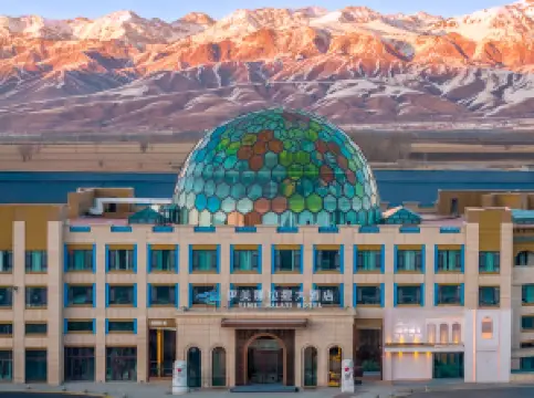 Yimei Grand Hotel (Nalati Tourist Scenic Area Branch)