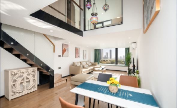 Grapefruit Fashion Boutique Apartment (Shenzhen North Railway Station Huilong Center)