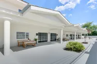 Anaya Villa Resort Hotel di 