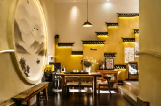 一雁書·YAN望青山·露台觀景美宿（大理古城店）