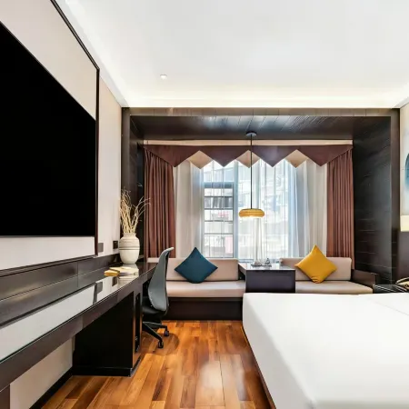 Crystal Pudi Hotel (Jingdezhen Taoyangli People's Square)