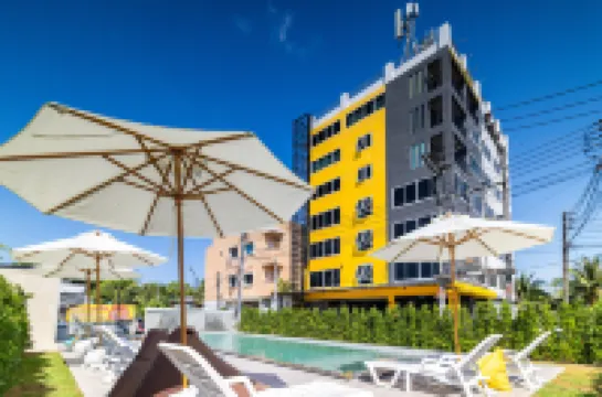 فوكيت فايف فورتون هوليداي هوتل فنادق في 