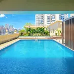 Meahood Herton Hotel - مسبح على السطح