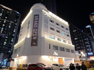 JB Plus Hotel