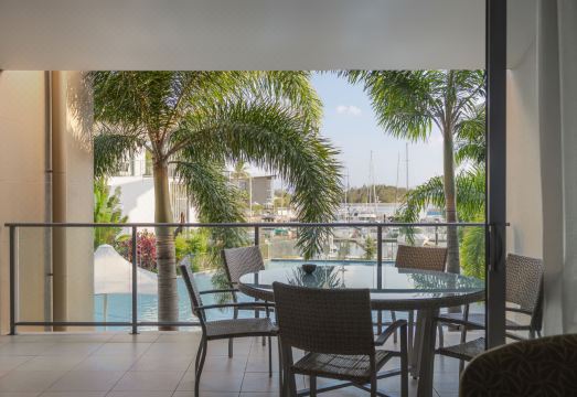 리조트 수영장 전경