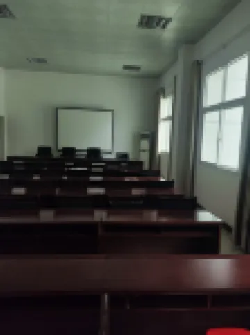 Le'an Royal Court Hotel (Sijiu Square Le'an Bus Station)