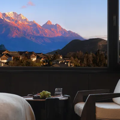 雲享山|日照金山古城全景咖宿(麗江古城獅子山店) 獅子山附近的飯店