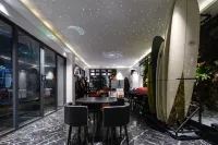Sanya Houhai Surfing Sea View Resort Homestay - Beach resorts