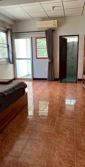 ห้องมาตรฐาน (ชั้นบน)(เตียงใหญ่)