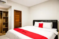 RedDoorz Near Sleman City Hall 2