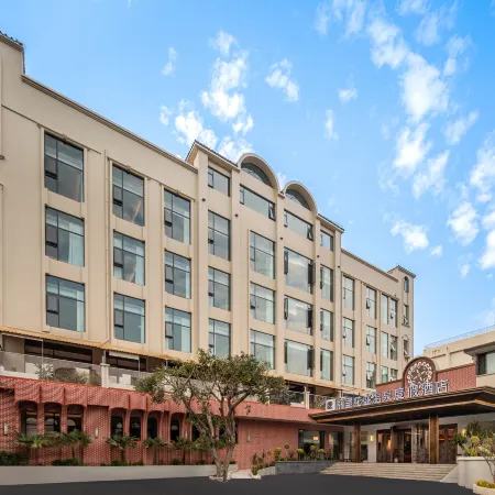 Maitreya Blossom Flower Hot Spring Resort