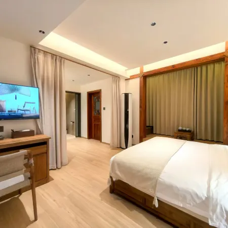 Riverview Hotel