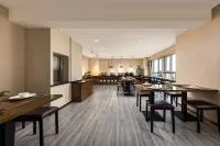 Lavande Hotel (Xingtai Future Plaza) - 3-Star