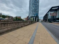 Entire 2-BR Serviced Apartment in Sheffield Centre Hotels in 
