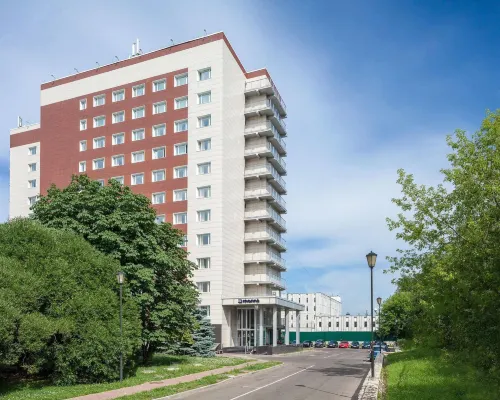 Marins Moskva Prazhskaya โรงแรมใกล้สถานีรถไฟใต้ดิน Kantemirovskaya