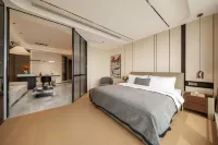 Guanyinqiao No.1 THE ONE Premium Selected Hotel