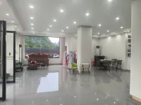 陽朔賞月居民宿（遇龍河國家級旅遊度假區十里畫廊店）