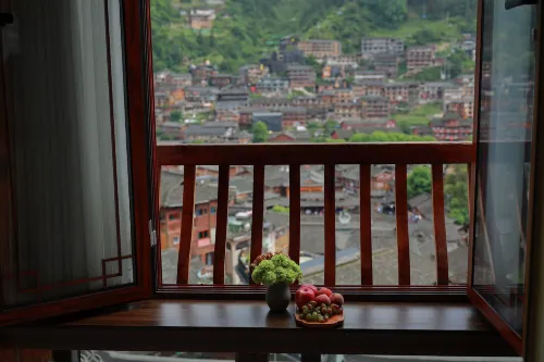shanwan flower lancuace vacation homestay