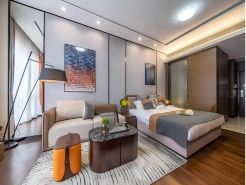 Yunshu Platinum | Clouds Apartment (Guangzhou East Railway Station Branch)