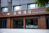 Yunqi Hotel