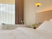 Ge'Nyen Runi Suoyuan · Vacation Apartment - 발코니