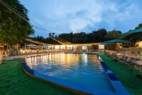 Huangguoshu Tingshiguanlan Heyuan Homestay - สระว่ายน้ำแบบอินฟินิตี้