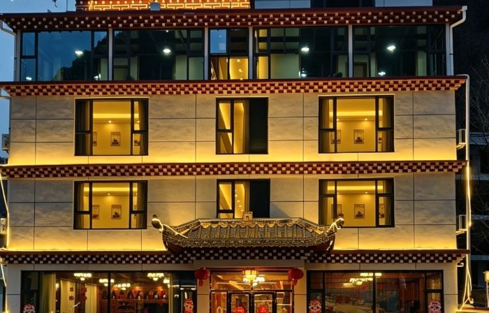Heishui Banshandu·Yueyin Hotel