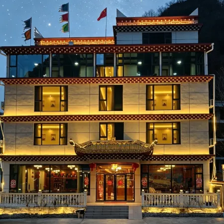 Heishui Banshandu·Yueyin Hotel