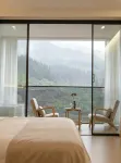 Yuanshe · YUANSHE Smart Audio-Visual Homestay (Wawu Mountain Yanu Lake) - New