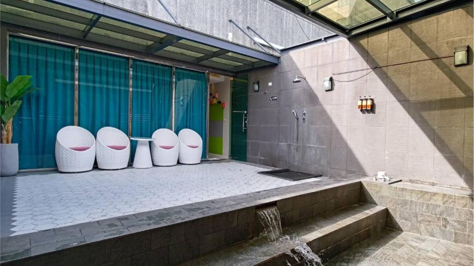 Ya-Nold Hot Spring Hotel