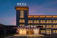 Lavande Hotel (Tongliao People's Hospital University Town) - parking