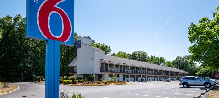 Motel 6 Richmond, VA - Midlothian Turnpike Hotels in Richmond