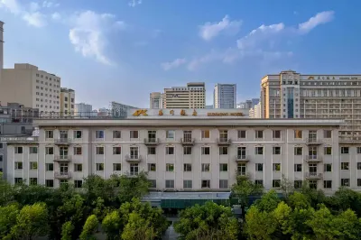 Kunming Hotel Hotel di Kawasan Perdagangan Pusat Kota