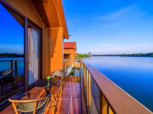 Yulin Jolie Vue Bontique Hotel（Kra Bay and Garden Expo Garden）