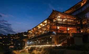 Butterfly Hotel