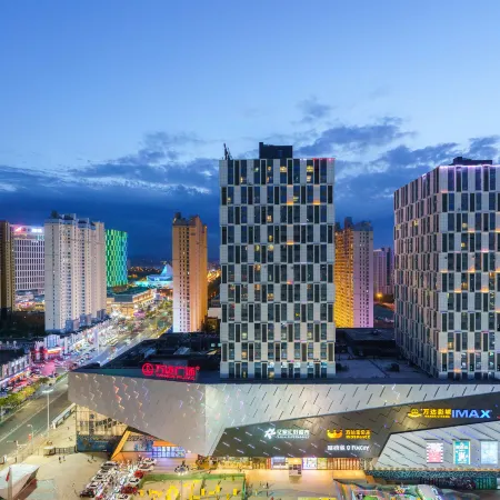 Yuexiang Huanpeng Hotel (Jingkai Wanda Plaza High-speed Railway Station)