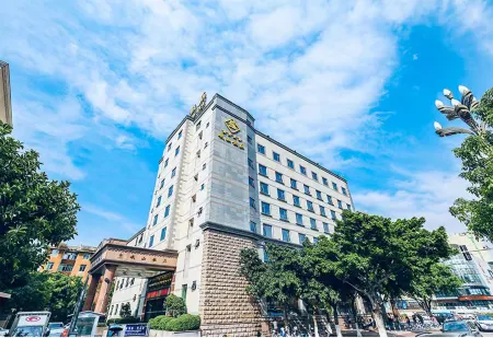 Xichang Minshan Hotel (Moon Lake Wetland Park Branch) Отели рядом с достопримечательностью «Xiaoyucun»