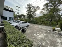 Good Day Phuket - parking