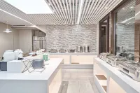 Lavande Hotels (Zhumadian High-speed Railway Station)