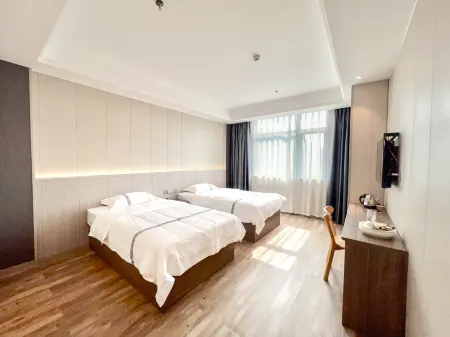 Cloud Holiday Inn Отели рядом со станцией Yunxiao Railway Station